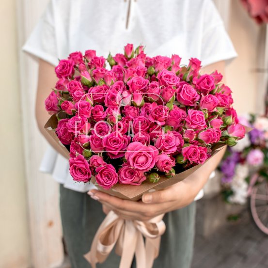 Букет розовых роз «Лавли лидия»
