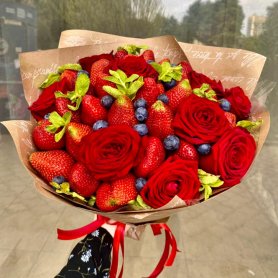 Клубничный от интернет-магазина «Floral24» в Сочи